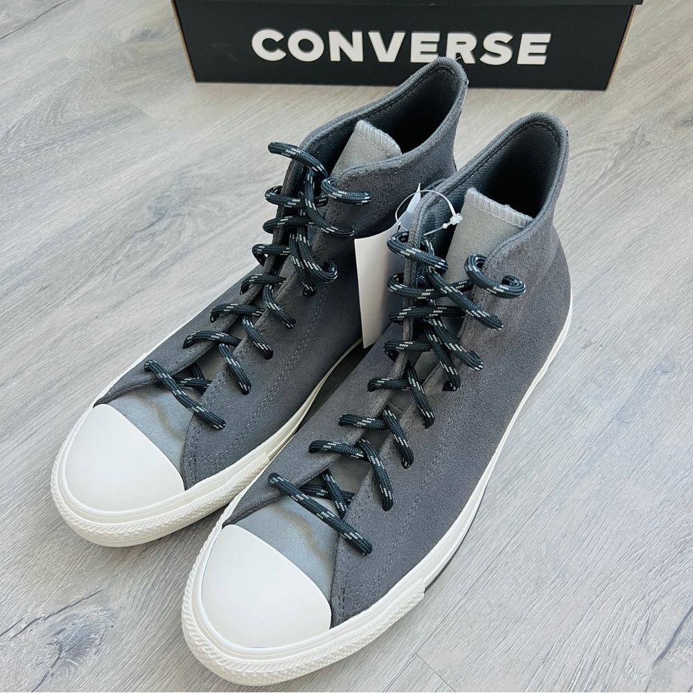 NWT Converse Chuck Taylor All Star Men’s Shoes